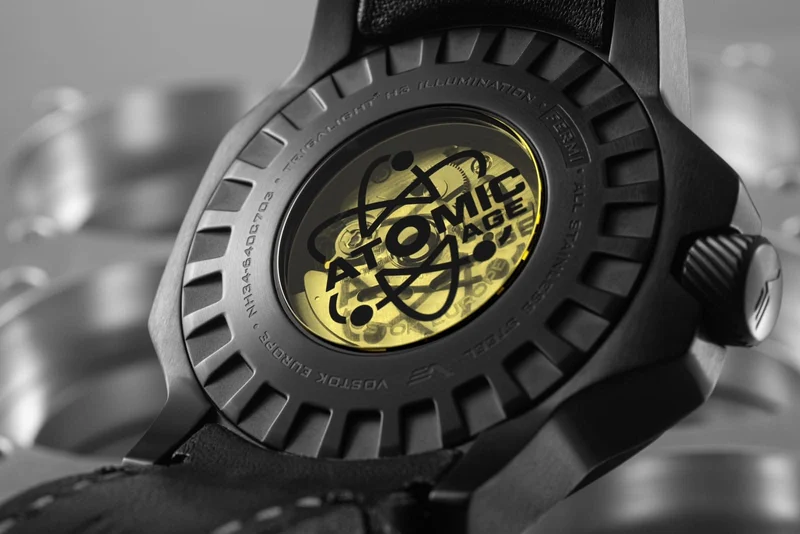 Vostok Europe Atomic Age NH34-640C703 Herrenuhr • GMT • K1