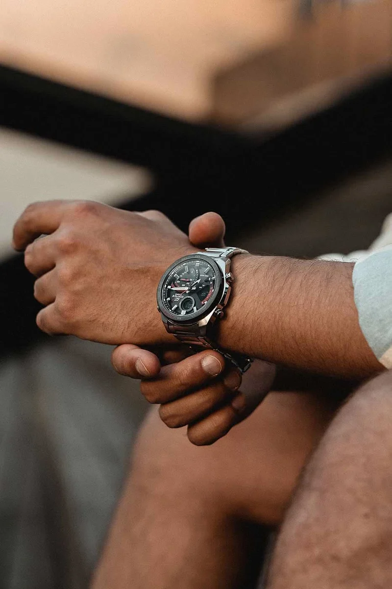 Casio Edifice ECB-900DB-1AER Herrenuhr • Smarte Funktionen • Tough Solar