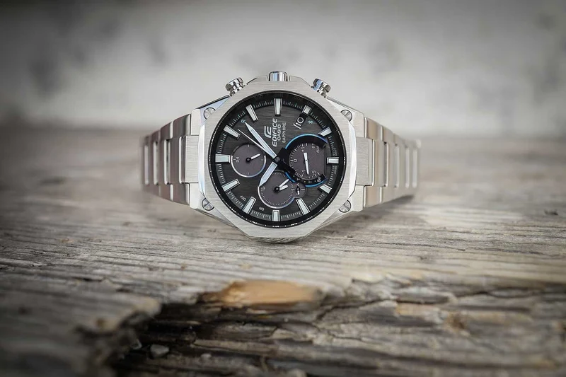 Casio Edifice EQB-1100D-1AER Herrenuhr • Smarte Funktionen • Tough Solar