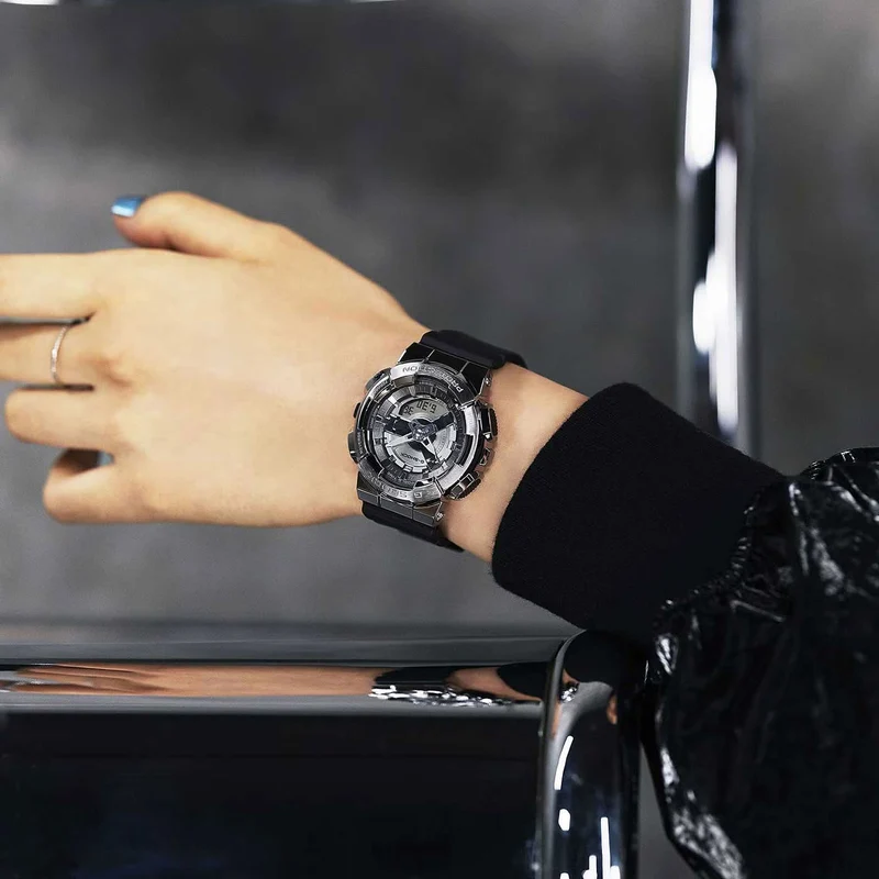 Casio G-Shock GM-2100-1AER Herren Uhr • Stoßfest • 20 Bar Wasserdichtigkeit
