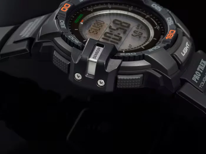 Casio Pro Trek PRG-270-1ER Herrenuhr • Tough Solar • Smarte Funktionen