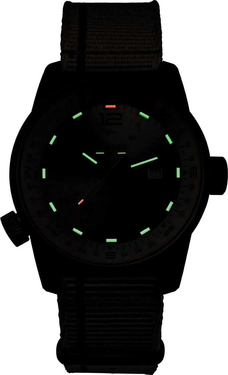 Traser P68 Pathfinder Automatic 110454 Herrenuhr • H3-Tritium • Swiss Made