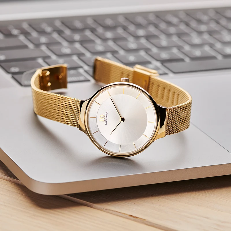 Danish Design Georgia IV05Q1272 Damenuhr Silber • Mineralglas • Milanaise-Armband