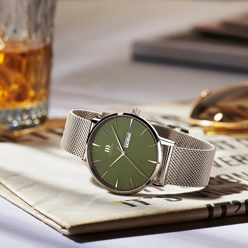 Danish Design Akilia IQ77Q1267 Herrenuhr Grün • Grünes Sunburst-Zifferblatt • Tag/Datum-Anzeige