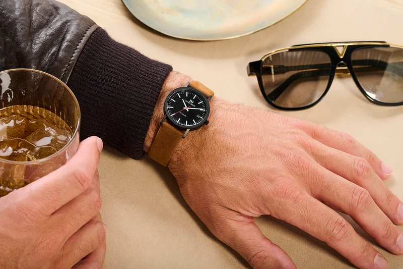 Danish Design Gløbe IQ34Q199 Rhine Armbanduhr Schwarz-Braun • Titangehäuse • Mineralglas