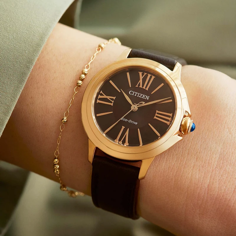 Citizen Ceci EM1163-09X Damenuhr Roségold • Eco-Drive Saphirglas • Apfelarmband Braun