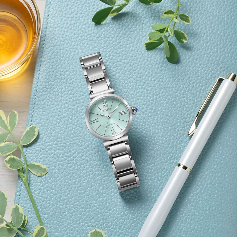 Citizen L EM1070-83L Damenuhr Grün • Eco-Drive Saphirglas • Edelstahlarmband