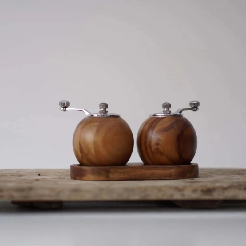 Peper- en Zoutmolen Set Hout met Bol-Maalwerk en Standaard voor Tafel Keuken Eetkamer Scandinavisch Design | Sansoti