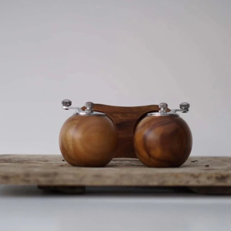 Peper- en Zoutmolen Set Hout met Bol-Maalwerk en Standaard voor Tafel Keuken Eetkamer Scandinavisch Design | Sansoti