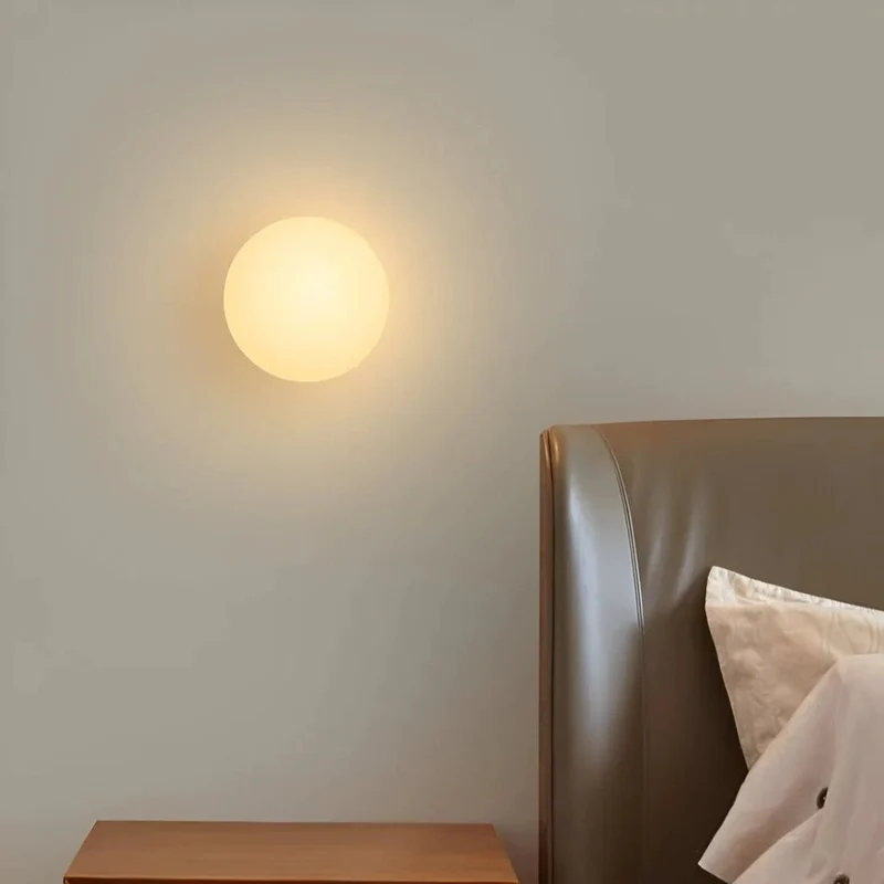 Wandlamp Bol Matglas G9 LED Wit 12-18cm Zwevend Design Moderne Verlichting voor Hal Badkamer Slaapkamer Woonkamer | Sansoti