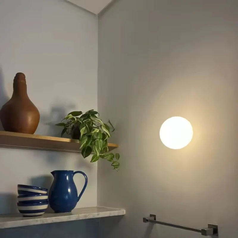 Wandlamp Bol Matglas G9 LED Wit 12-18cm Zwevend Design Moderne Verlichting voor Hal Badkamer Slaapkamer Woonkamer | Sansoti