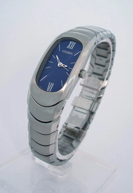 Citizen Analog Damenuhr • Elegantes Design • Quarzwerk