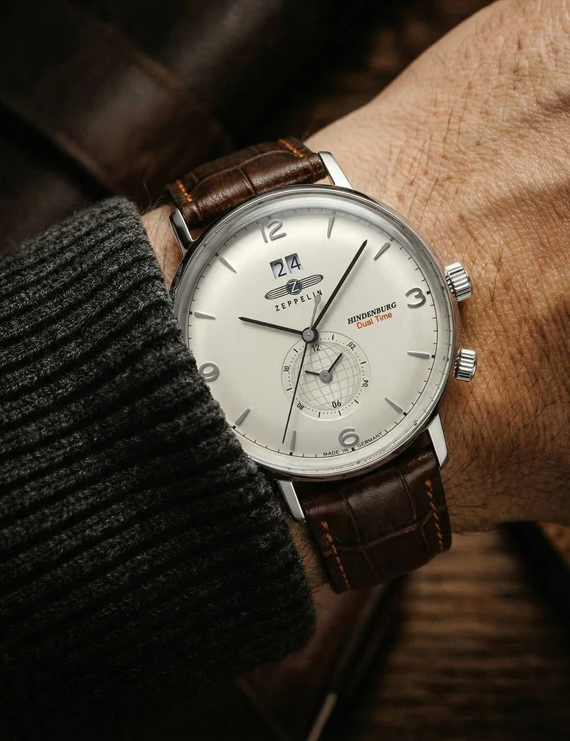 Zeppelin Hindenburg 8044-5 Herrenuhr Beige • Schweizer Quarzwerk Ronda 6203.B • Dual-Time Funktion