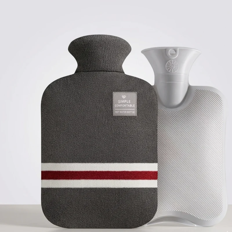 Warmwaterkruik XXL 2 Liter met Zachte Gebreide Hoes voor Langdurige Warmte Koude Winteravonden Bed Bank | Sansoti