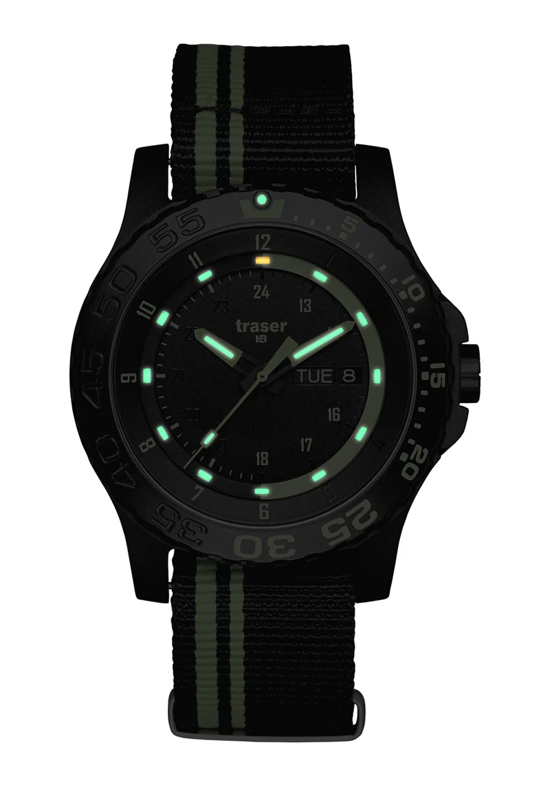 Traser Green Spirit Herrenuhr • Trigalight-Beleuchtung • Sportlicher Stil