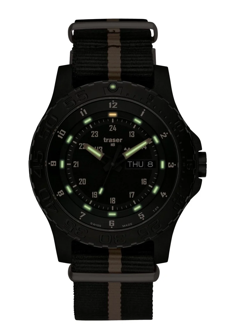 Traser Militäruhr Sand NATO-Band Schwarz/Sand • Tritium-Beleuchtung • Robuste Militär-Armbanduhr