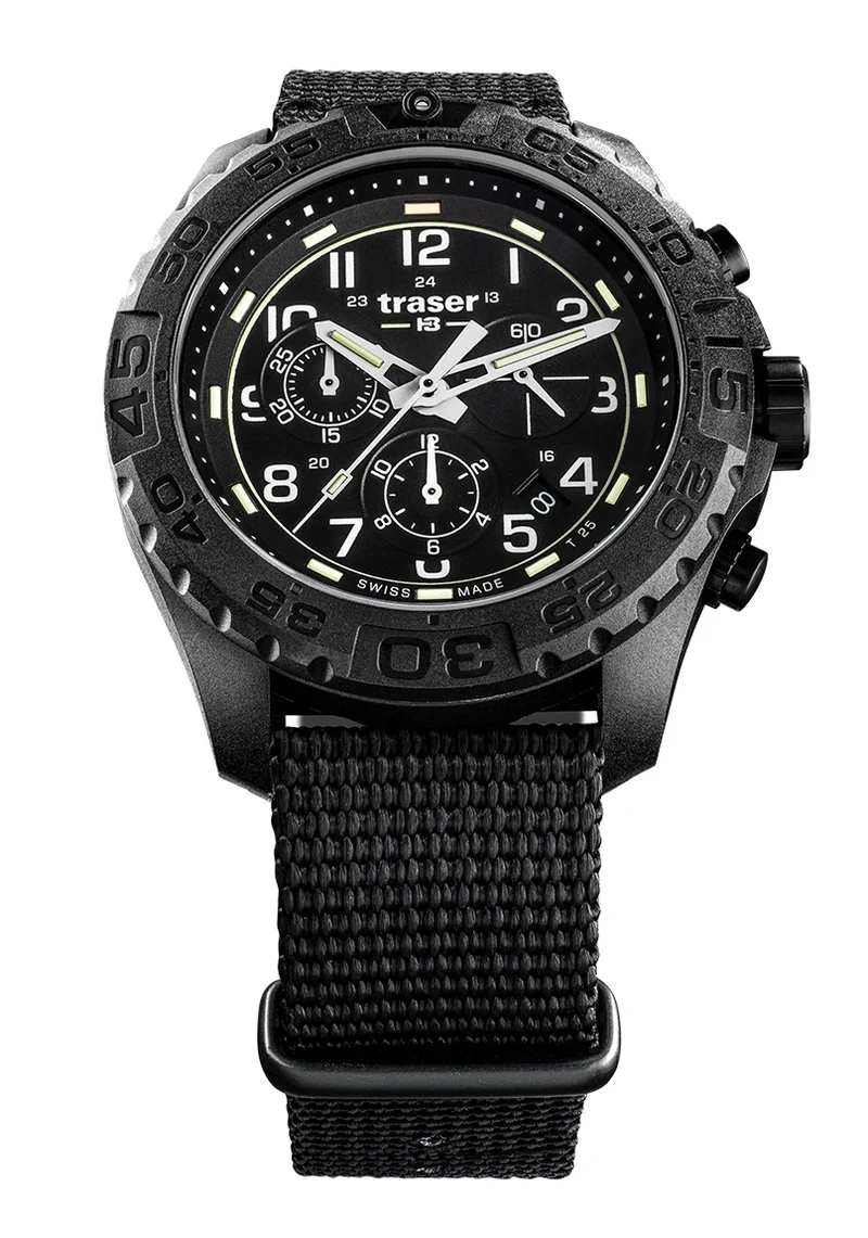 Traser P96 Outdoor Pioneer Evolution Chrono Black Herren • Chronograph • Tritium-Leuchtzeiger