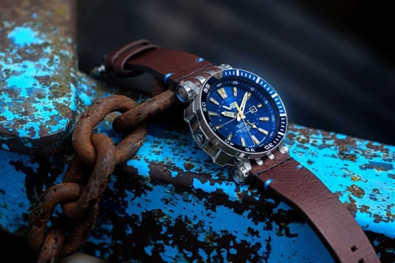 Vostok Europe Energia NH34-575A716 Herrenuhr • GMT Automatik • 30 ATM