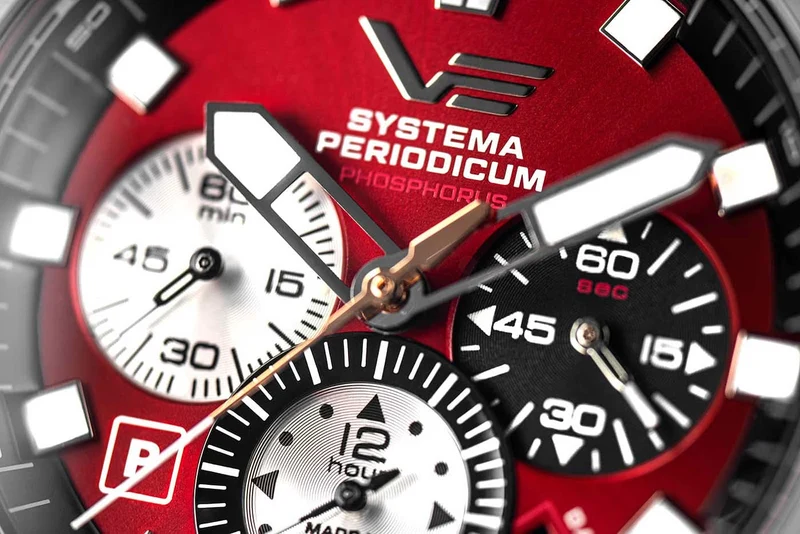 Vostok Europe Systema Periodicum VK67-650E724 Herrenuhr • Bullhead-Design • 20 ATM
