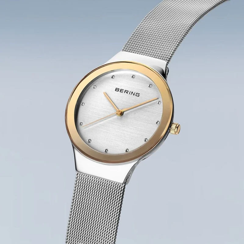 Bering Classic 12934-010 Damenuhr • Kratzfestes Saphirglas • Feines Milanaise-Armband