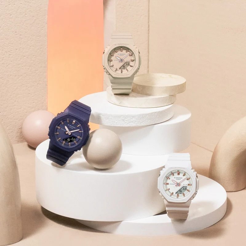 Casio GMA-P2100M-4AER G-Shock Classic Damenuhr Crème • Ana-Digi Anzeige • 20 BAR wasserdicht