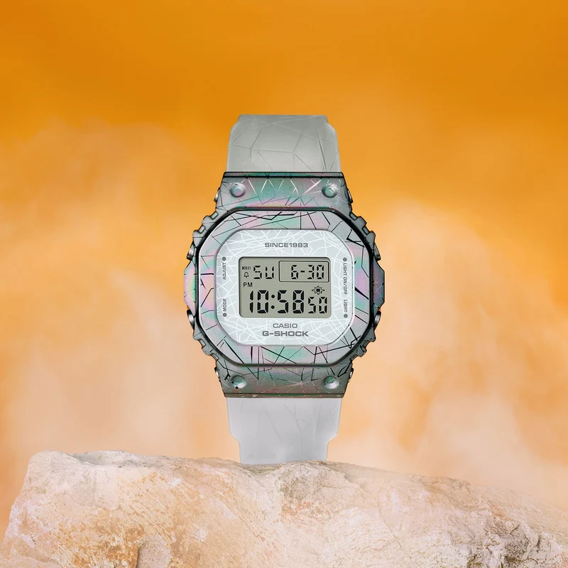Casio G-SHOCK GM-S5640GEM-7ER Damenuhr • Limitierte Sonderedition • Mineralglas