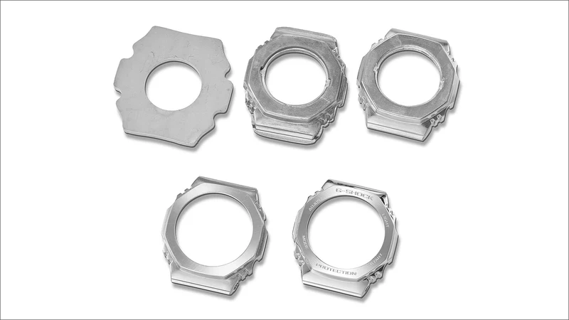 Casio GM-5600YM-8ER G-Shock Herrenuhr Silber • Edelstahllünette • 20 bar wasserdicht