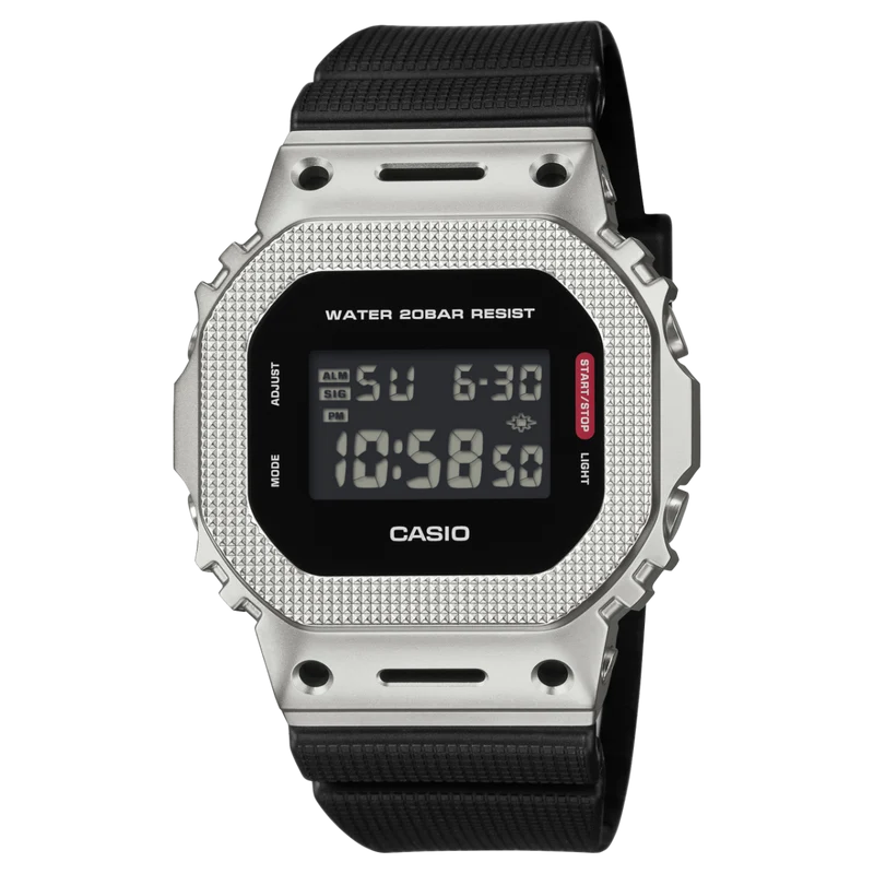 Casio G-Shock GM-5600M-1ER Herrenuhr • Metalllünette aus Edelstahl • Stoßfest & 20 bar wasserdicht