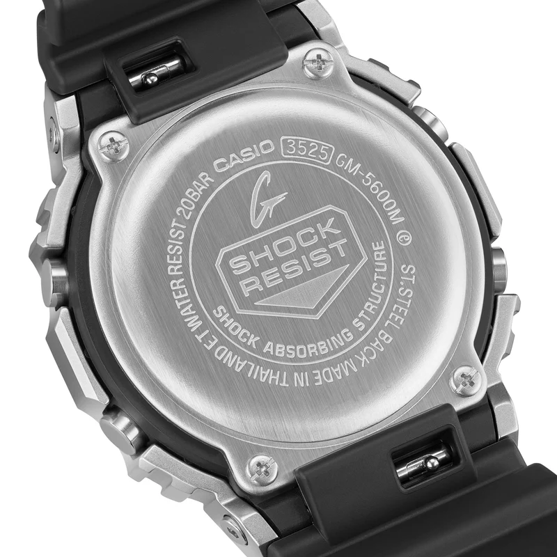 Casio G-Shock GM-5600M-1ER Herrenuhr • Metalllünette aus Edelstahl • Stoßfest & 20 bar wasserdicht