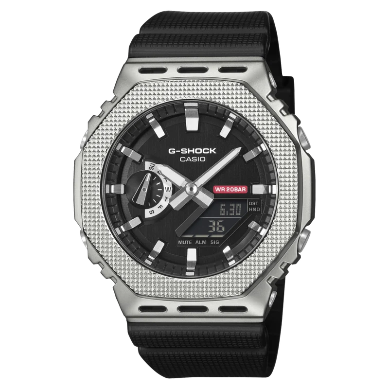 Casio G-Shock GM-2100M-1AER Herrenuhr • Metall-Lünette • Analog-Digital