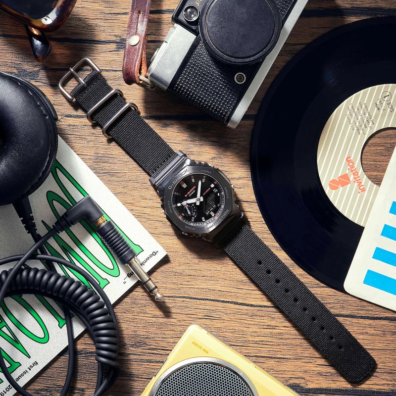 Casio GM-2100CB-1AER G-Shock Herrenuhr • Analog-Digital • 20 bar wasserdicht