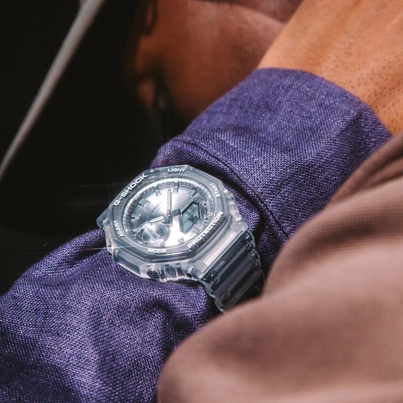 Casio GA-2100BM-7A8ER G-Shock Classic Ana-Digi Armbanduhr Transparent/Silberfarben • Transparentes Resin-Gehäuse • 20 bar Wasserdicht