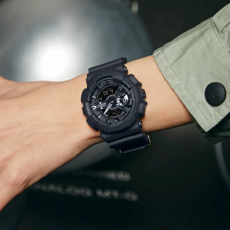Casio G-Shock GA-114RE-1AER Herrenuhr • 40th Anniversary Limitiert • Analog-Digital