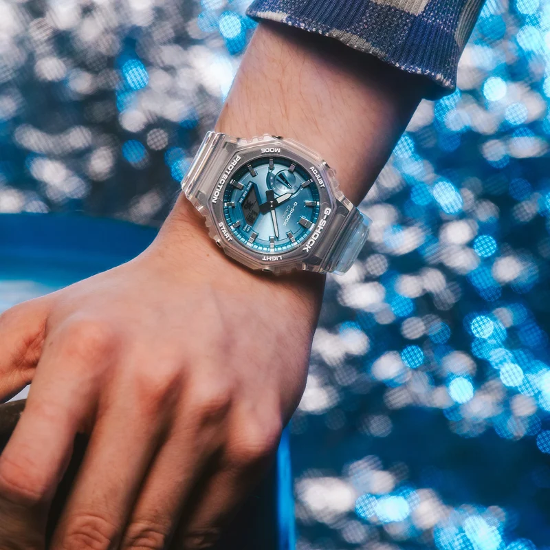 Casio G-Shock Classic GA-2100BM-7A2ER Herrenuhr • Transluzentes Resin-Design • 20 bar wasserdicht
