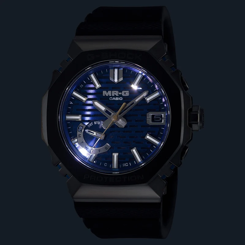Casio MR-G MRG-B2100R-2ADR Herrenuhr • Tough Solar mit Bluetooth • Saphirglas