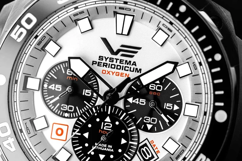 Vostok Europe Systema Periodicum VK67-650A722 Herrenuhr • Bullhead-Design • 20 ATM