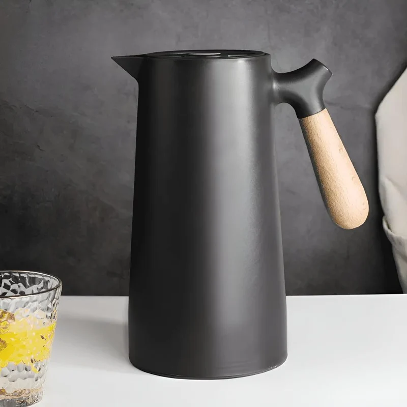 Geïsoleerde Karaf 1 Liter Houten Handvat Dubbelwandig Koffiekaraf Thermos Scandinavisch Design Groen Wit Zwart Rood Bruin | Sansoti