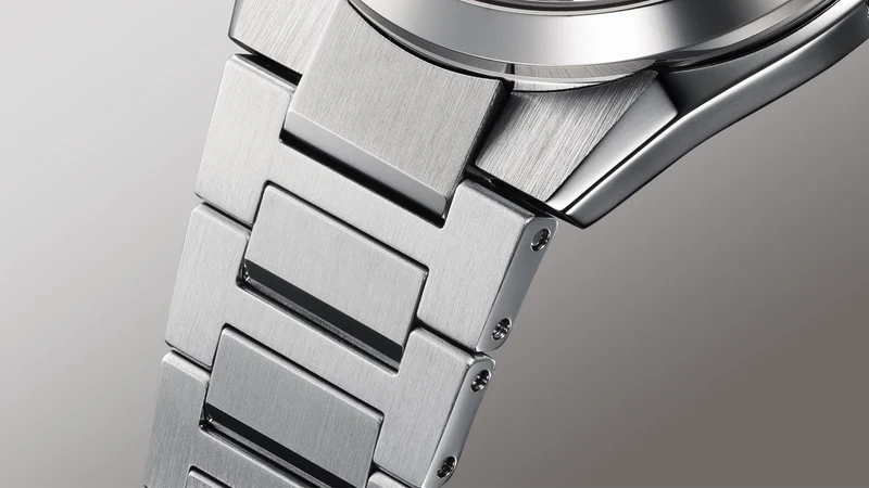 Casio Edifice EFK-100D-7AER Herrenuhr • Automatikwerk mit Saphirglas • Durchsichtiger Gehäuseboden