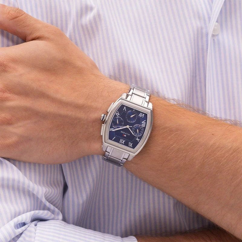 Tommy Hilfiger Oxford 1710763 Herren Armbanduhr Marineblau • Edelstahlgehäuse mit Mineralglas • Tonneau-Form mit Textur-Zifferblatt