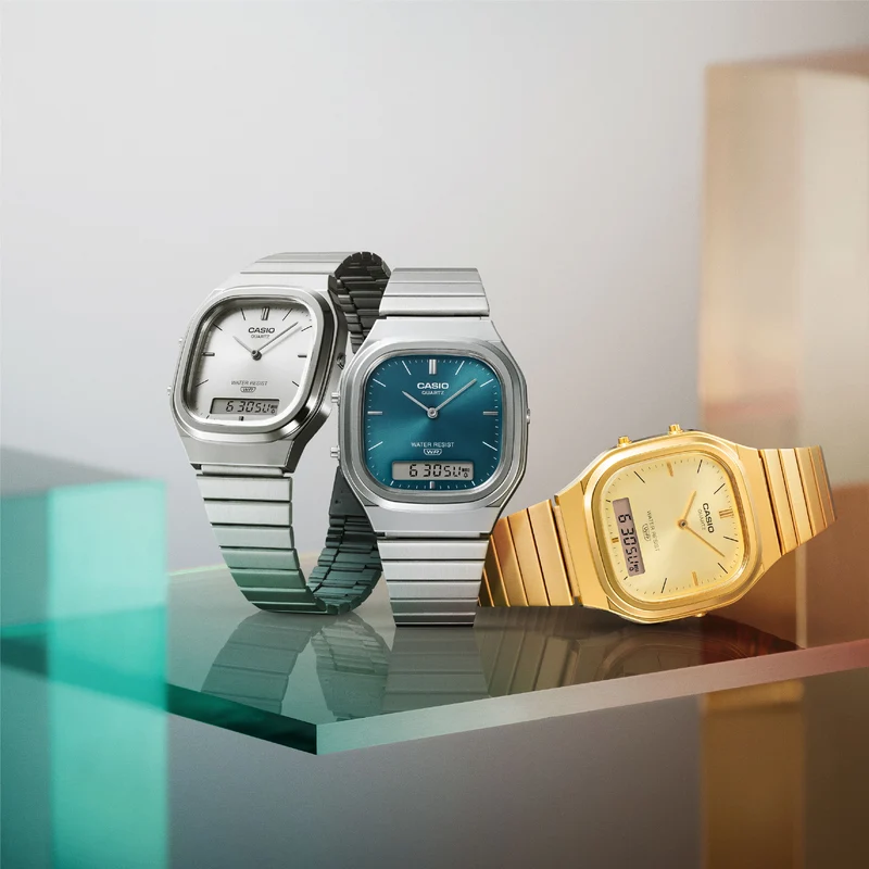 Casio Vintage AQ-240E-7AEF Armbanduhr Silber • Analog-Digital • Retro-modernes Design