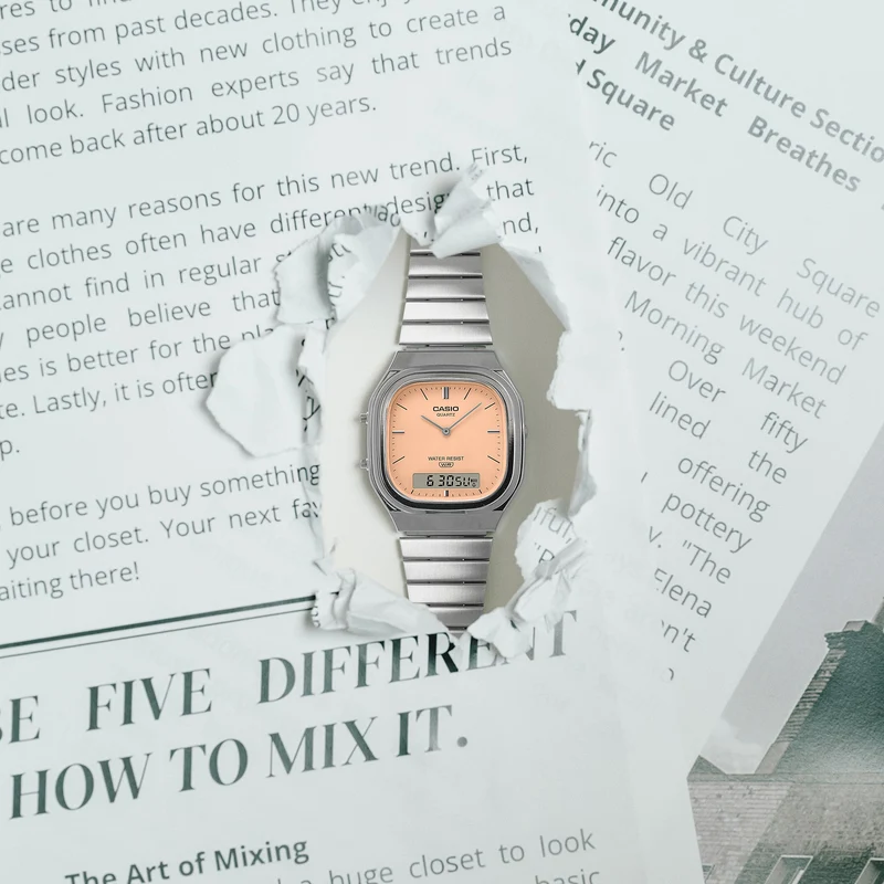 Casio AQ-240E-4AEF Edgy Collection Armbanduhr Pfirsich • Ana-Digi Anzeige • Retro-Modern Design