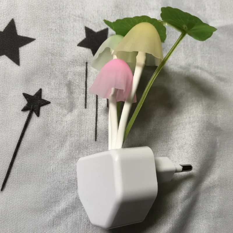 Paddenstoel Nachtlampje met Lichtsensor 220V EU Stekker Zachte Silicone Sfeerverlichting Kinderkamer | Sansoti