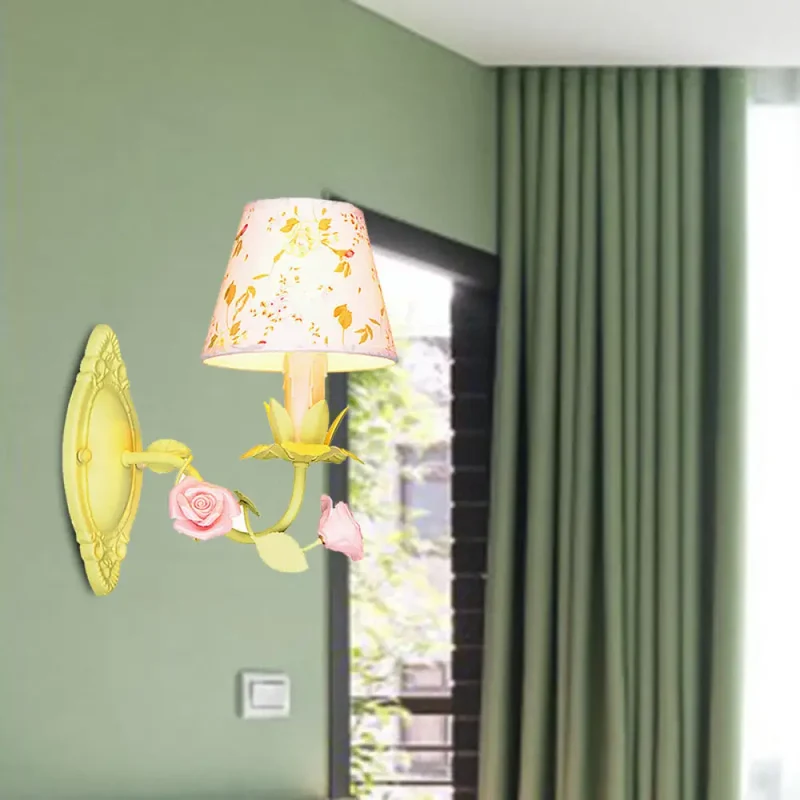 Wandlamp Groen Metaal met Stoffen Kap Verstelbaar Kegelvorm Landelijke Stijl E12 E14 Slaapkamer Woonkamer | Sansoti