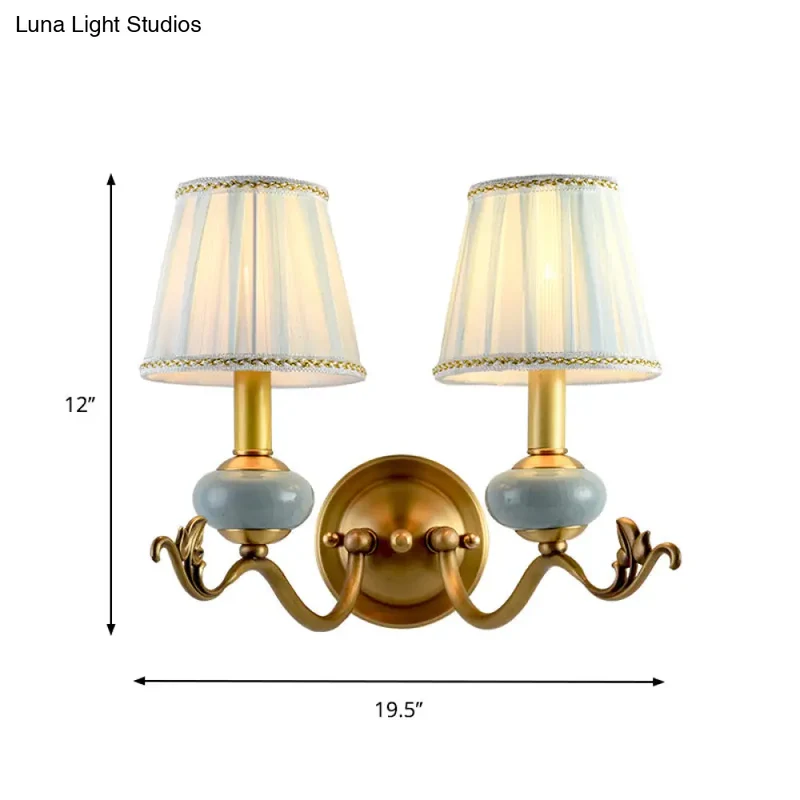 Klassieke Wandlamp Messing met Gebogen Arm en Stoffen Kap voor Woonkamer Slaapkamer Hal Wandverlichting | Sansoti