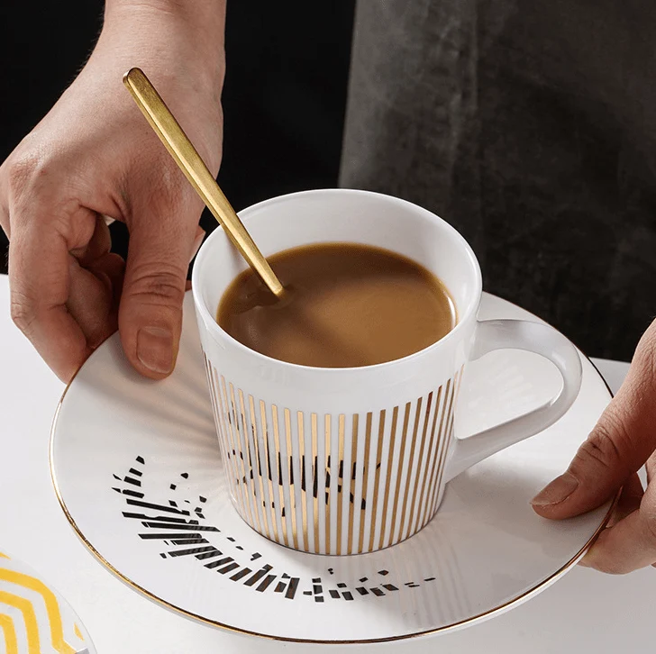 Koffiekop Met Spiegel Reflectie Schotel Keramiek Design Set | Sansoti