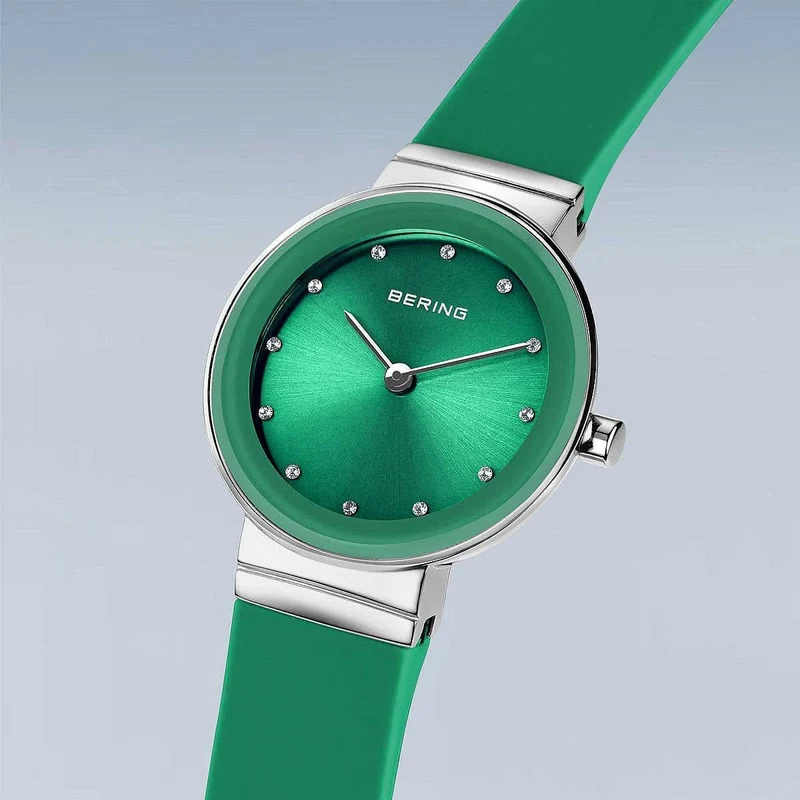 Bering Classic 10129-808 Damenuhr • Kratzfestes Saphirglas • Flaches Design
