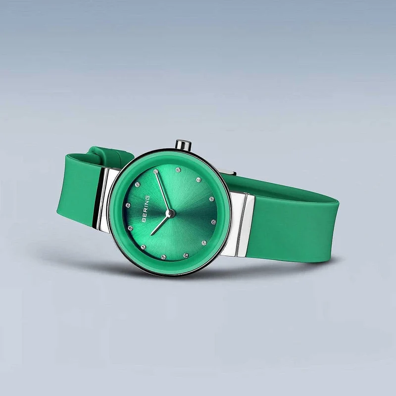 Bering Classic 10129-808 Damenuhr • Kratzfestes Saphirglas • Flaches Design