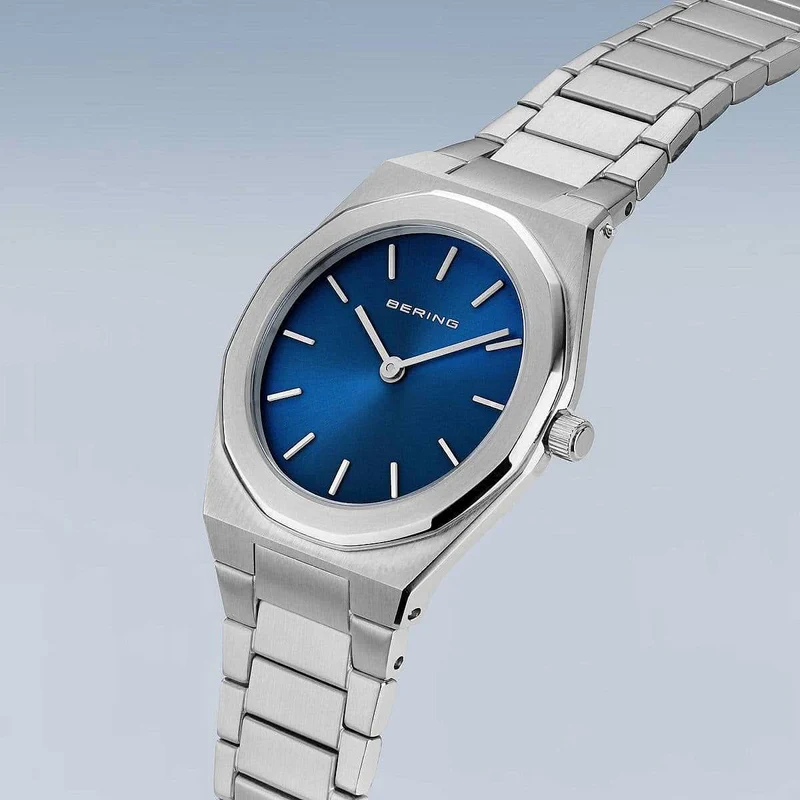Bering Classic 19632-707 Damenuhr • Kratzfestes Saphirglas • Flaches Design