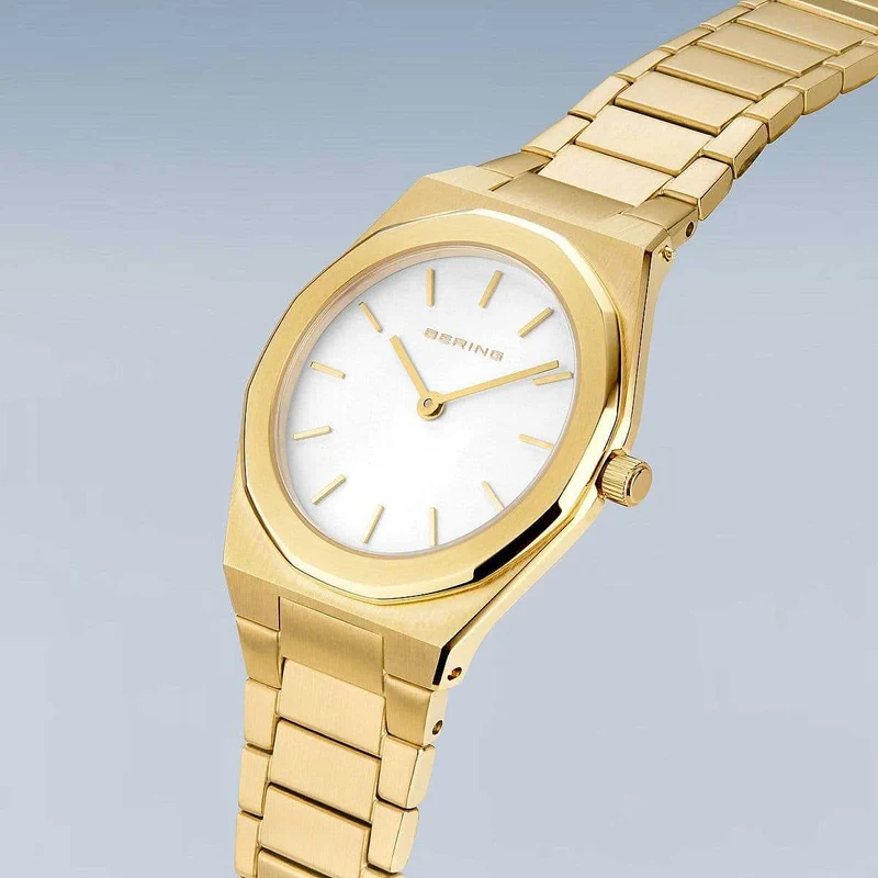 Bering Classic 19632-730 Damenuhr • Kratzfestes Saphirglas • Ultradünnes Design
