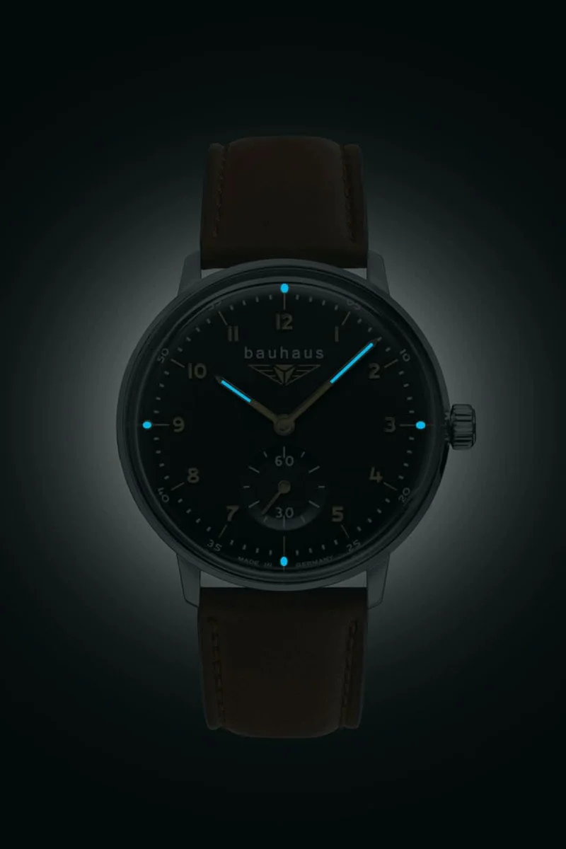 Bauhaus Classic 2037-2 Damenuhr • Minimalistisches Design • Made in Germany